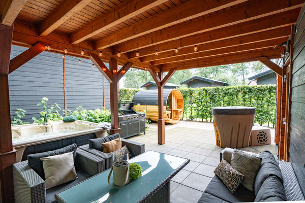 Luxe bungalow met jacuzzi en panoramasauna bij De Eikensingel op de Veluwe